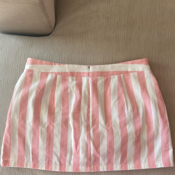 SEEKING SUN PINK AND IVORY STRIPED MINI SKORT - Picture 4 of 5